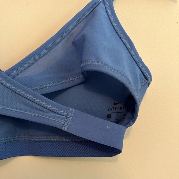 Nike Cross Back Sports Bra Size S - Picture 4 of 6